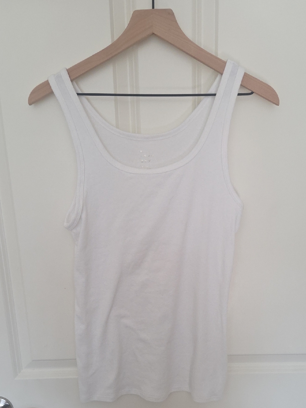 a new day White Scoop Neck Tank Top
